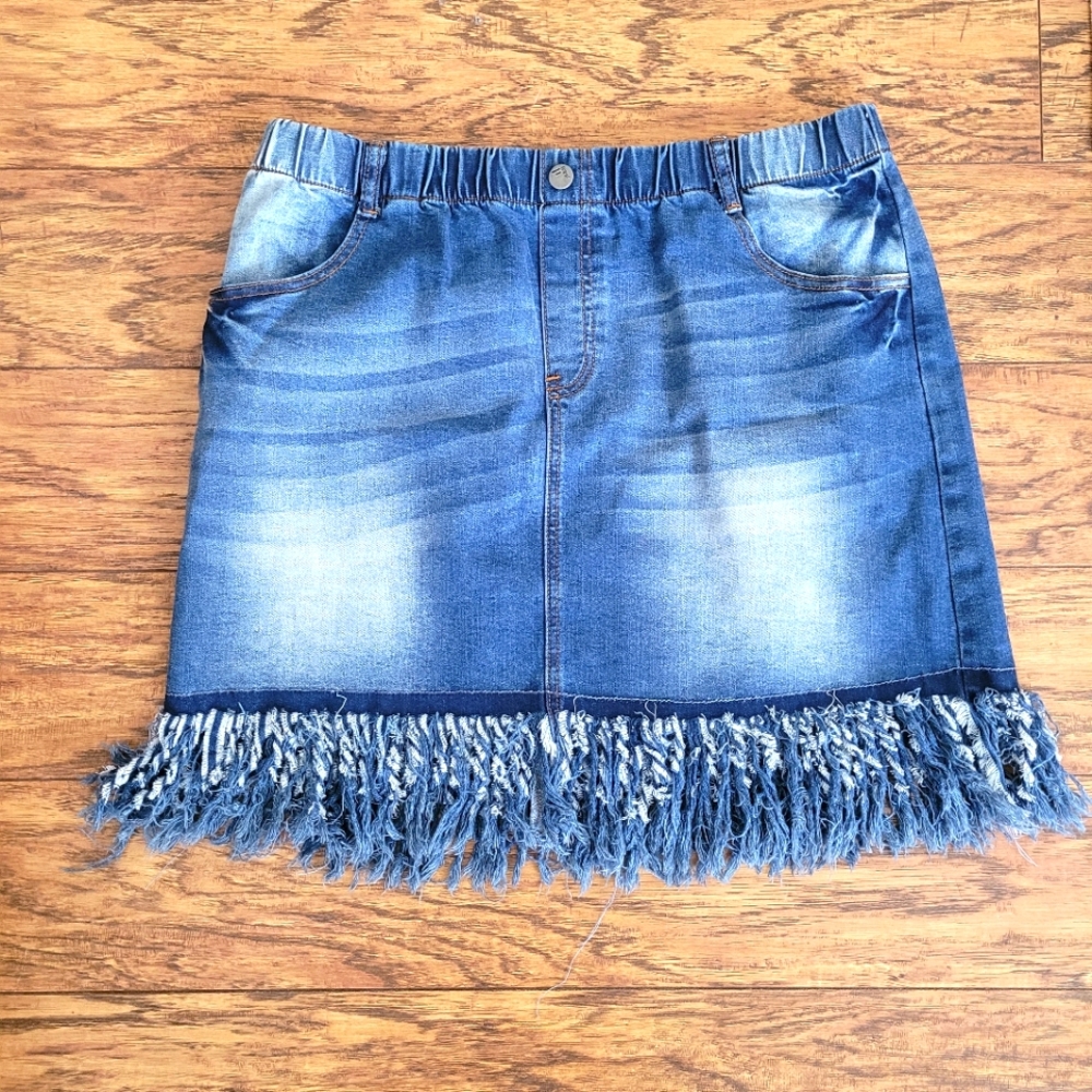 Crazy Train‎ Elastic Waist Denim Skirt With Fringe